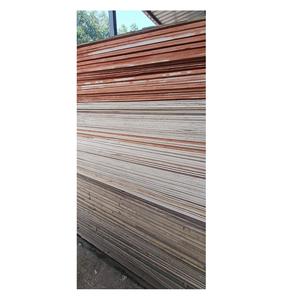 Contrachapado de Álamo para Aplicaciones Estructurales, Encofrados, Muebles, Uso en Villas, Hoteles, Oficinas, Edificios y Hospitales - Product Image 1