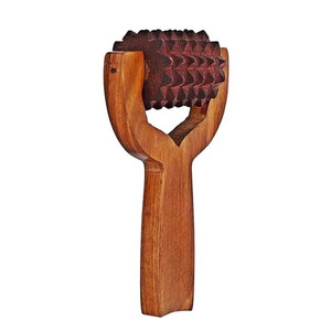 Rouleau de massage du cuir chevelu en bois naturel Metcraft, rouleau de massage par acupression, masseur pour la croissance des cheveux à prix de gros - Product Image 1