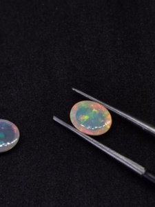 Natural Ethopian Opal 8x6MM Oval Cut Best Quality Natural Gemstone for Jewelry Making - Product Image 1