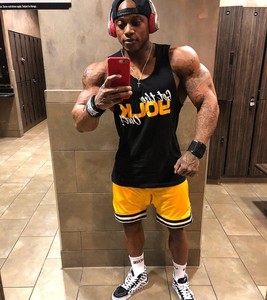 Shorts de sport en polyester de qualité supérieure, confortables, décontractés, avec poche zippée, shorts de plage à séchage rapide pour hommes et femmes - Product Image 4