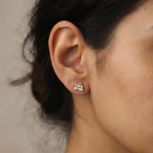 ต่างหูแบบมินิมอล ทอง 14K ประดับเพชรแล็บโกรว์ทรงบาแกตต์ ดีไซน์เรขาคณิต งานแฮนด์เมด ของขวัญเครื่องประดับ - Product Image 1