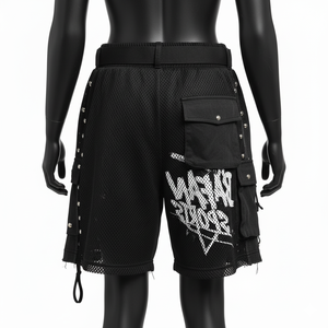 Shorts femme en maille polyester respirante premium 160 GSM, noir, style streetwear, avec poches cargo, ceinture et logo imprimé. - Product Image 6