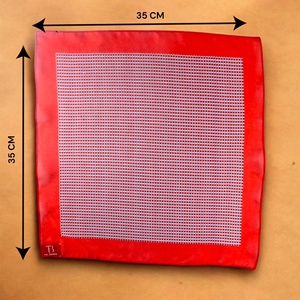 Pochette de costume Cherry Dot pour homme, élégante |   Mouchoir à motif pois |   Mariage d'affaires formel |   Idée cadeau accessoire de costume de fête - Product Image 1