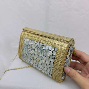 Étnico oro-Color Vintage antiguo Metal mosaico embrague Sling Bag hecho a mano pulido escultura Chip piedra monedero elegante moderno - Product Image 6