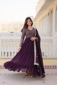 Trajes de Salwar nupciales pakistaníes informales de alta calidad, excelente ropa de fiesta para mujeres indias y paquistaníes del proveedor directo de Pakistán - Product Image 3