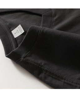 Camiseta al por Mayor de 210 Gsm, 100% Algodón, Manga Corta, Cuello en V, Corte Regular, Personalizable con Logotipo, Lisa, para Hombre - Product Image 4