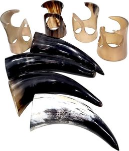 Corne à boire Viking antique artisanale avec support – Tasse en corne de buffle naturelle polie, personnalisable pour anniversaire romantique et événements professionnels - Product Image 4