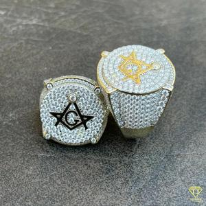 Bague maçonnique en moissanite pour homme, or blanc, symbole carré et boussole, luxe, hip-hop, design affirmé - Product Image 5