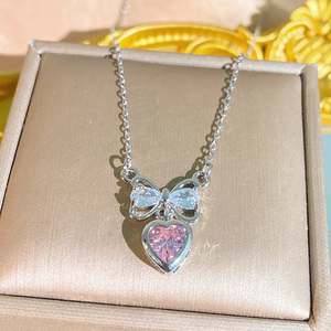 สร้อยคอรูปหัวใจสำหรับผู้หญิง ทำจากสแตนเลส 304 ชุบ K สีขาว ความหนา 0.03µm ประดับด้วยเพทายบนสายเคเบิล - Product Image 3