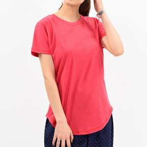 T-shirt à manches courtes pour femmes, col rond, couleur unie, tricoté, coupe régulière, décontracté, rouge - Product Image 1
