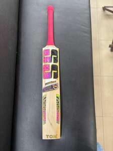 Bate de Críquet Personalizado de Madera de Sauce Inglés Puro, Equipo Profesional Ligero, Servicio OEM, Artículos Deportivos - Product Image 6