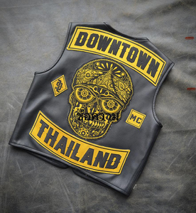 เสื้อกั๊กหนังสไตล์คลับสำหรับขี่มอเตอร์ไซค์ โดดเด่นด้วยตัวเสื้อที่เจาะรูและลายเย็บแบบเพชร - Product Image 3