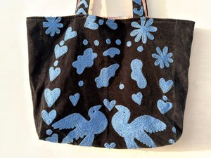 Bolsa de Mano de Terciopelo Premium con Bordado Elegante y Forro de Algodón, Ideal para Viajes, Compras, Fiestas y Regalos para Mujeres - Product Image 1
