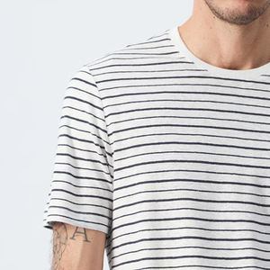 T-shirt en lin à col rond et manches courtes, coupe ajustée, rayé, en jersey ultra-peigné/coton, pour homme, avec un design élégant - Product Image 3