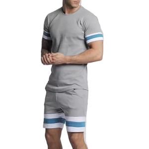 Tenues 2 pièces décontractées pour hommes, ensemble t-shirt et short à col rond de haute qualité, tissu tricoté doux respirant, vente en gros 100% - Product Image 1