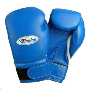 Guantes de Boxeo Sanda Personalizados de Primera Calidad en Cuero Vacuno Elástico con Cierre de Velcro y Correa Ajustable para la Muñeca - Product Image 3