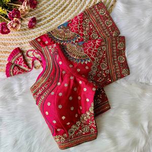 Designer de mariée italien soie Tricot Blouse fait à la main rembourré dos-ouvert Latkans mariage-adapté Salwar Saree fantaisie tenue décontractée - Product Image 4