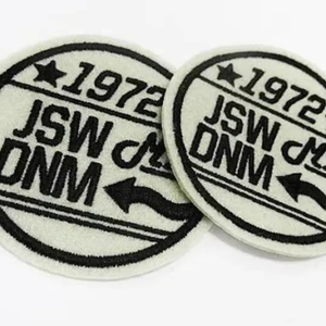 Patch brodé le plus vendu à faible MOQ, dernière collection, couleur personnalisée, en tissu sergé, meilleure vente, fabrication pakistanaise - Product Image 2