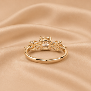Anillo de compromiso de lujo de oro amarillo con 2 CTW de moissanita de corte redondo y diseño floral para mujer - Product Image 3
