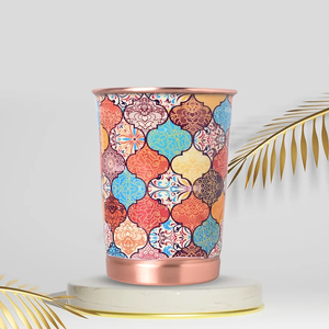 Vaso de cobre con diseño floral colorido y estampado decorativo para uso en el hogar, cenas, fiestas y como regalo. - Product Image 2