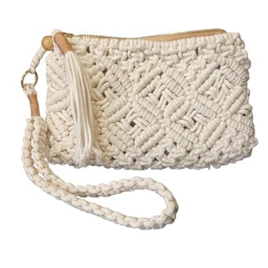 Sac à main en macramé moderne et attrayant, fait main, tissé, avec pompon, en cordon de coton naturel, pour festival, plage, style bohème - Product Image 3