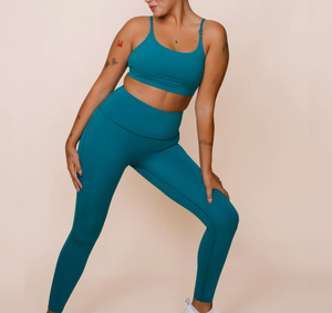 Conjunto de Yoga de Alta Calidad Ecológico para Mujer, Tallas Grandes, Sólido, Elástico en 4 Direcciones, Transpirable, de Secado Rápido, con Logotipo Frontal, 2 Piezas - Product Image 2