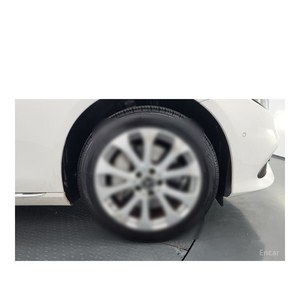 Mercedes-Benz Classe E E300 4MATIC Exclusive Juillet 2019 75 781 km Boîte de vitesses automatique Sièges en cuir Volant à gauche Caméra de recul - Product Image 5