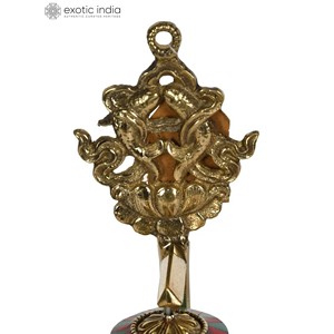 Moulin à prières bouddhiste tibétain de 7 pouces fabriqué à la main avec paire de poissons (Ashtamangala) Article de décoration d'intérieur - Product Image 3