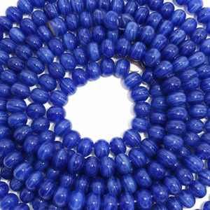 Chaîne de perles en verre rayées bleu foncé |   Perles entretoises polies pour la fabrication de bijoux, colliers et projets d'artisanat - Product Image 1