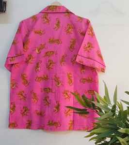 Conjunto de Pijamas de Algodón con Estampado de Tigre Rosa para Familia, Manga Corta, Cierre de Botones - Product Image 5