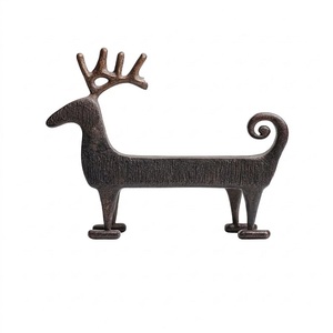 Sculpture moderne en métal en forme de feuille sur pierre, objet décoratif artisanal pour la décoration de table, forme irrégulière, utilisable toute l'année - Product Image 3