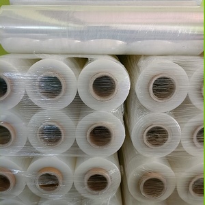 Film étirable transparent souple en LLDPE du Vietnam, résistant à l'humidité, rouleau de 800 jauges, film d'emballage pour palettes, procédé de moulage par soufflage - Product Image 6