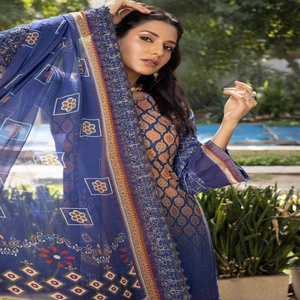 Trajes étnicos-Trajes Salwar de Pakistán e India Premium Lawn Trajes de mujer de 3 piezas con bordado de MI Creation Volume 2017 - Product Image 6