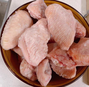 ขายส่งปีกไก่แช่แข็ง IQF ปีกไก่ฮาลาล ผู้จัดจำหน่ายปีกไก่แช่แข็งจำนวนมากสำหรับร้านอาหาร โรงแรม บริการจัดส่งอาหาร - Product Image 1