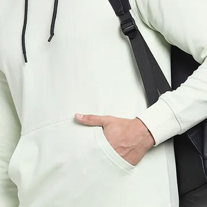 เสื้อฮู้ดผู้ชายสีเขียวอ่อน ทรงปกติ ผ้าถัก 100% คอตตอน ย้อมสีพื้น สีล้วน สวมใส่สบาย มีกระเป๋า ระบายอากาศได้ดี เหมาะสำหรับใส่ในฤดูหนาว - Product Image 6