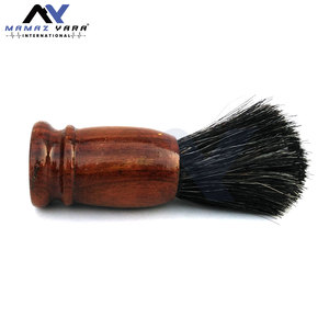 Brocha de Afeitar Tradicional con Mango de Madera, Logotipo Personalizado, Agarre Cómodo y Cerdas de Alta Densidad para Barberos y Mayoristas - Product Image 4
