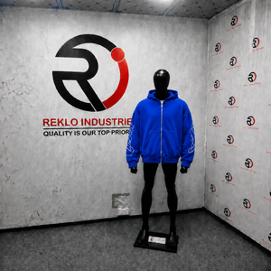 NUEVO en Oferta Sudadera con Capucha Azul Rey Oversize con Cremallera, Estilo Urbano, de Forro Polar Grueso, Casual, Unisex, con Estampado Gráfico en la Manga - Product Image 3