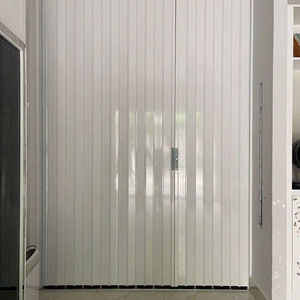 Puertas plegables para balcón Sagowin, construcción híbrida de aluminio resistente y PVC ligero para mayor durabilidad, apariencia moderna, sin vidrio. - Product Image 1