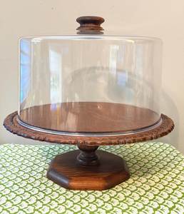 Soporte para Pastel de Diseño Moderno en Madera con Tapa de Vidrio para Almacenamiento de Postres y una Experiencia Gastronómica Elegante - Product Image 1