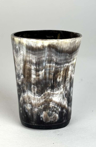 Verre à shot en corne de buffle naturelle, artisanal, avec agate, style OX/Buffalo Love, pour bière - Product Image 4