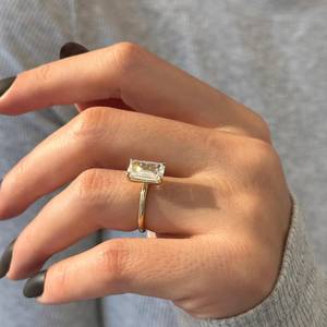 3 Carat Emerald Cut E VVS2 <b>Thin</b> Flush Fit Solitaire <b>Ring</b> , 14k Yellow Gold , IGI Certified - Product Image 6