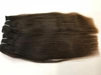 Extension de cheveux vierges lisses en cheveux humains indiens bruts naturels, fabriqués en Inde, vendus par des Indiens.