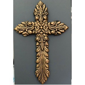 Boîte à croix en laiton finition antique avec artisanat fait main pour la décoration chrétienne et l'organisation de souvenirs précieux - Product Image 6