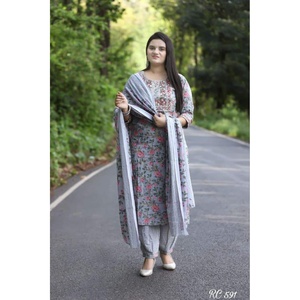 PANTALON KURTI DE TRAVAIL DE BRODERIE EN COTON MÉLANGÉ AVEC DUPATTA GRIS - Product Image 1