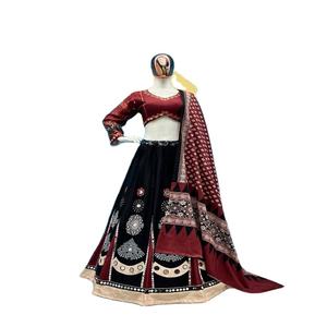 กระจกงานพิมพ์เรยอนออกแบบล่าสุดโดย fabzone - Product Image 1