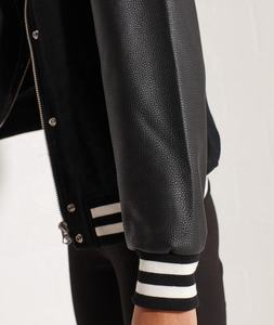 Vestes d'université en laine de meilleure qualité pour femmes avec manches en cuir Collection d'hiver Street Wear Vestes d'université pour femmes - Product Image 4