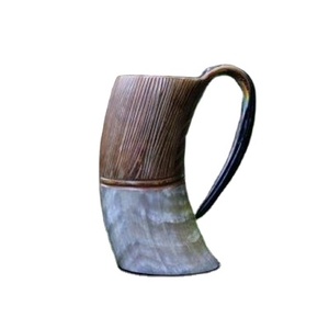 Tasse de chope en corne polie inspirée de Viking faite à la main dispositif de boisson de bière de vin de bière naturelle pour Games of Thrones & Thor Fans - Product Image 1
