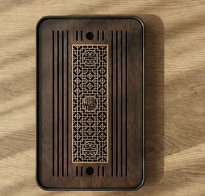 Plateau décoratif en bois rectangulaire, gravé de motifs géométriques traditionnels - Product Image 1