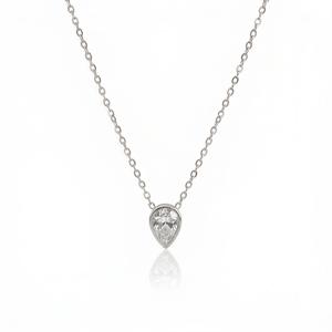 Colgante de compromiso solitario con diamante cultivado en laboratorio de 0.50 ct, corte pera, engaste de bisel en forma de lágrima, en oro puro de 10K/14K, regalo para ella. - Product Image 5