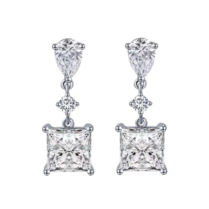 Pendientes de Diamantes Corte Princesa, Color D, Cultivados en Laboratorio, Certificados por IGI, Estilo Clásico para Mujer - Product Image 5